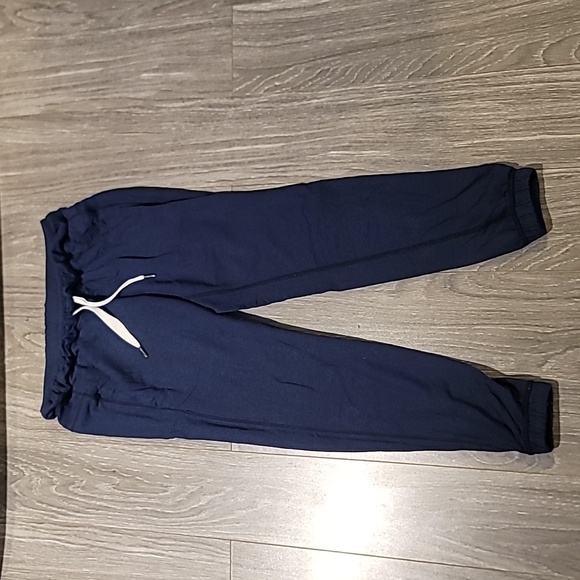 Lululemon joggers - Picture 1 of 5
